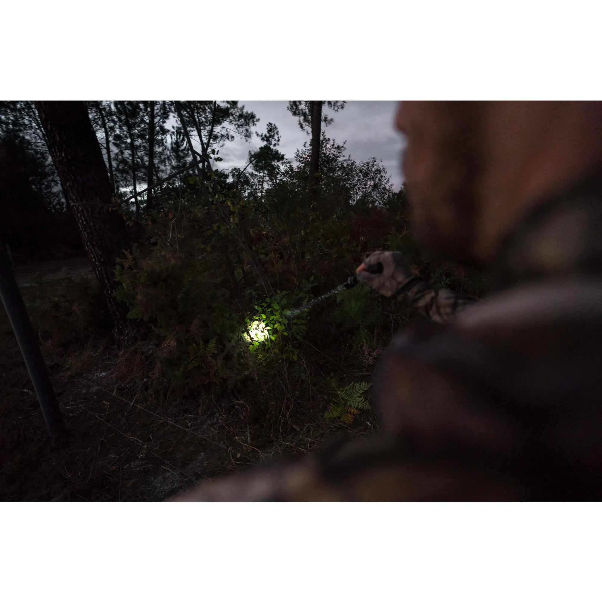 Hunting flashlight 100 lumens zoom black SOLOGNAC, black