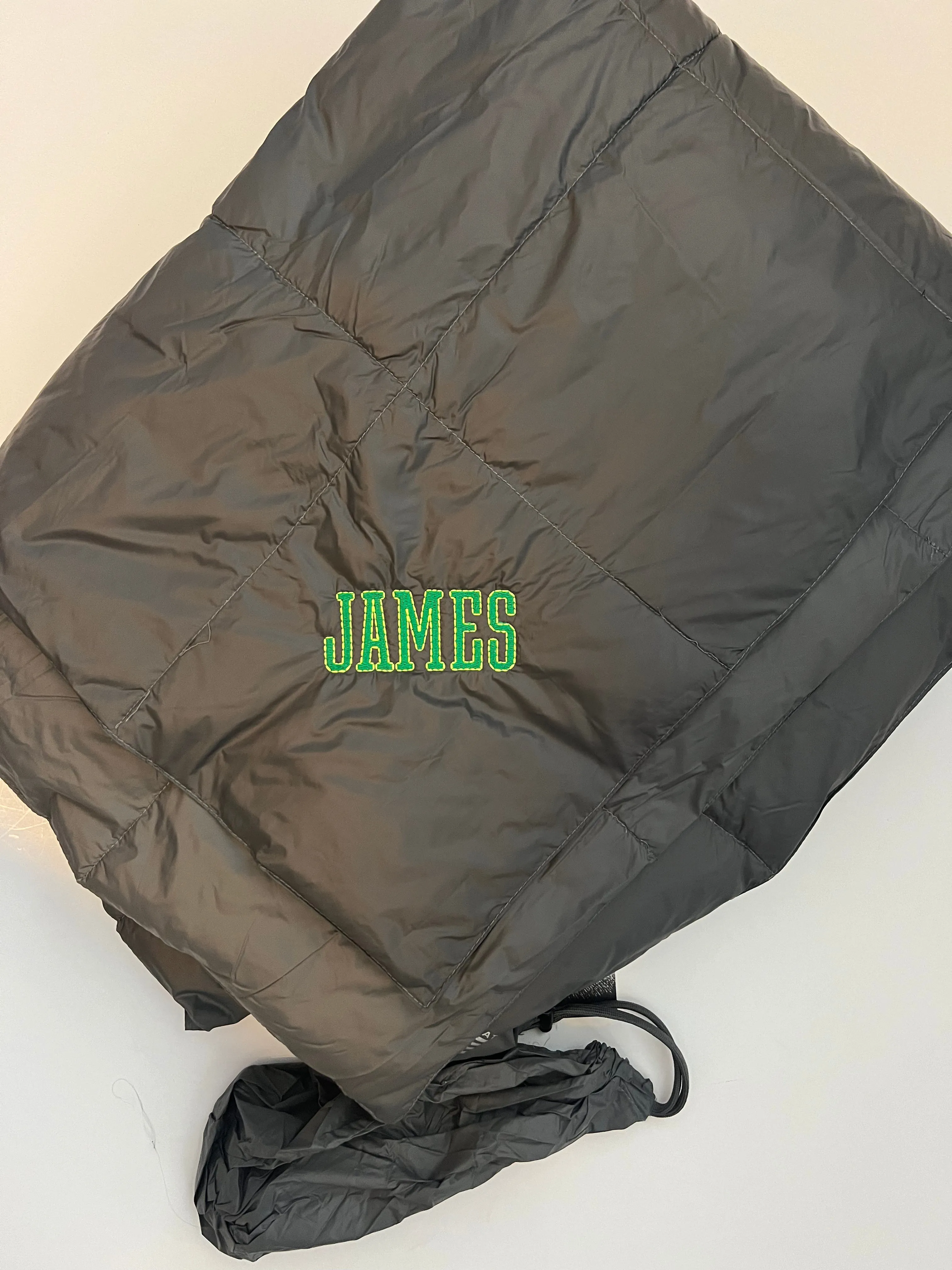 Packable Outdoor Down Blanket with Travel Pouch