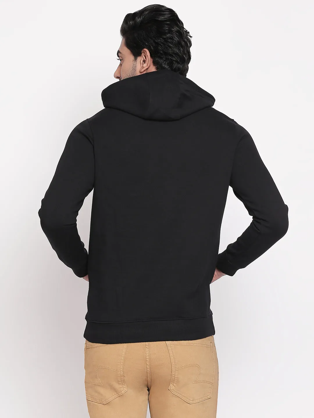 Spykar Black Cotton Slim Fit Sweatshirt For Men