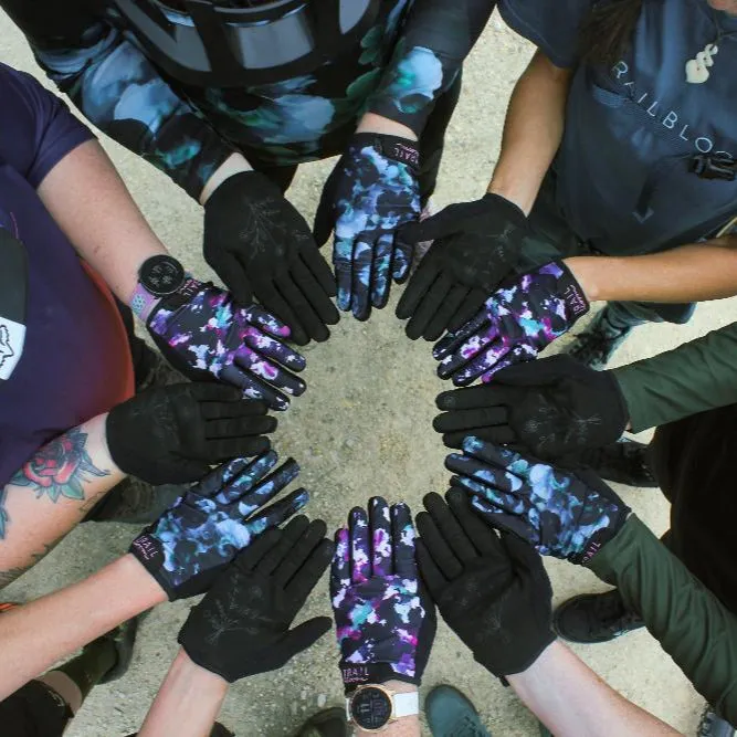 Swift Cycling Gloves - Ladies MTB Gloves - Cameo Print