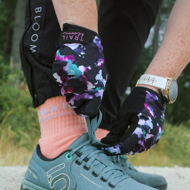 Swift Cycling Gloves - Ladies MTB Gloves - Cameo Print